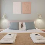 Liiiving In - Downtown Comfort House 펜션 포르투