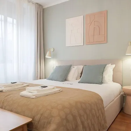Liiiving In - Downtown Comfort House 펜션