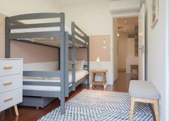 Semesterbostad Liiiving In - Downtown Comfort House Oporto